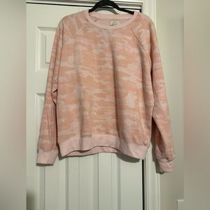 Lucky Brand pink camo sweatshirt - size large